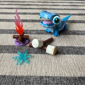 LEGO Disney FROZEN II Bruni the Salamander Buildable Campfire Set